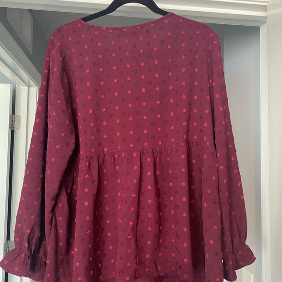 Bloom Chic Textured Dot Elastic Cuffs A-line Blouse
Size 12 - Picture 5 of 6